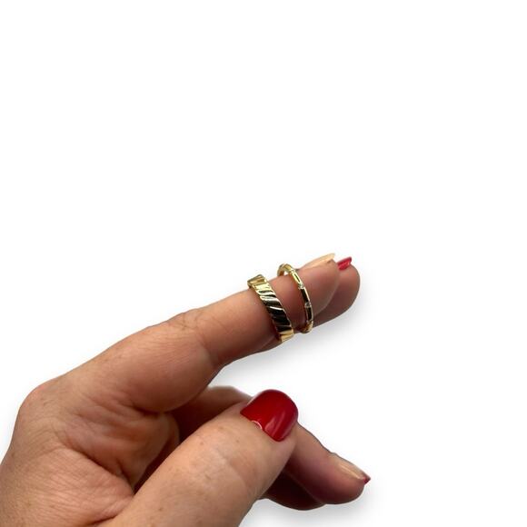 NEW Macy's 18K Gold over Brass Cubic Zirconia Ring Duo Set of 2 Rings Size 6 - Picture 8 of 9